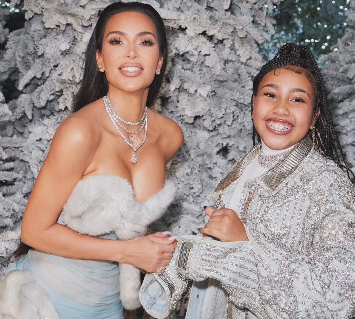 Ніколи не було, і ось знову: Кардашян вкотре підловили на фотошопі