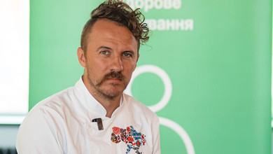 Еспресо, оцет, полуниця: Клопотенко здивував оригінальними варіантами подачі молодої картоплі. Відео