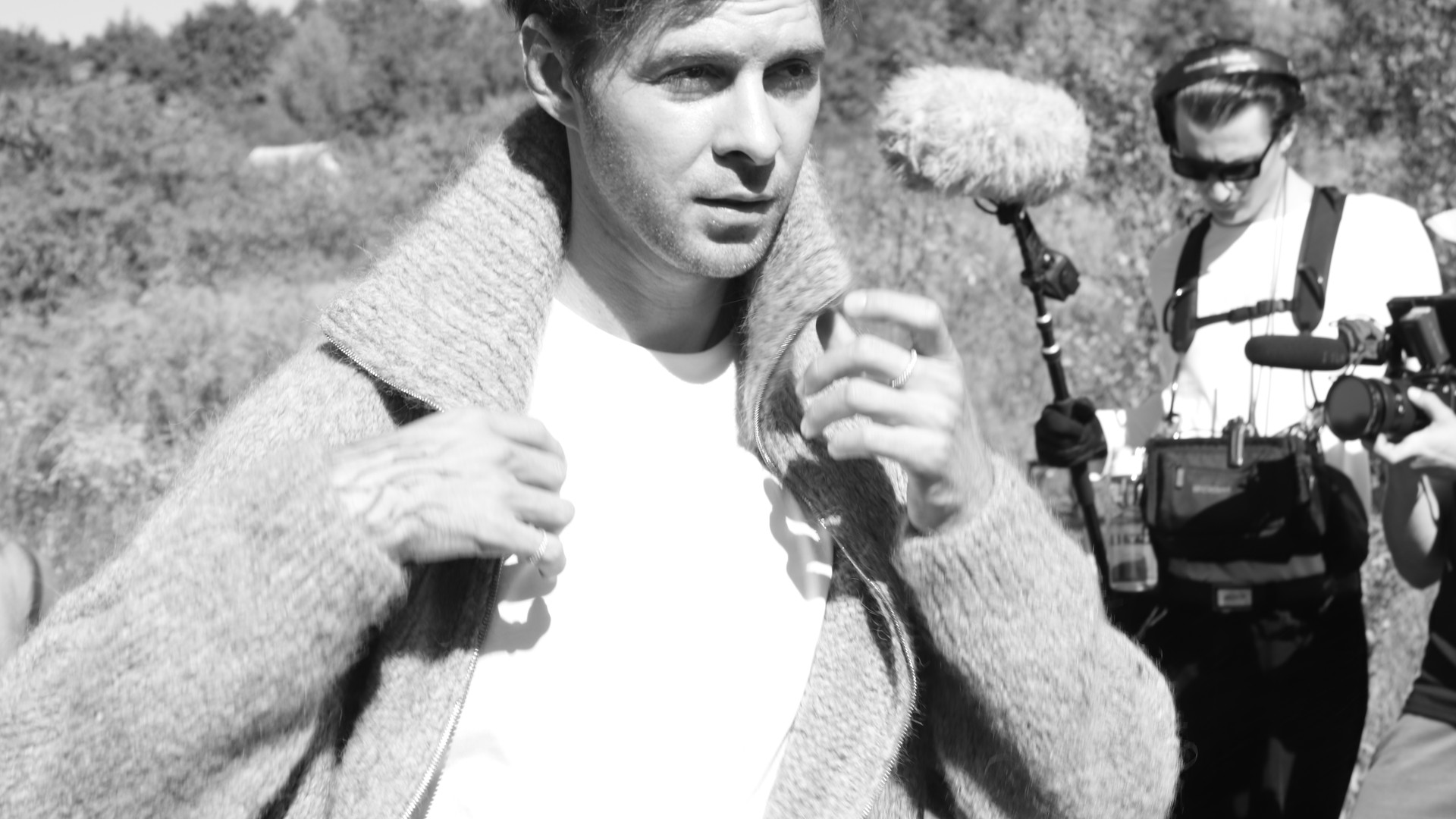 "Душа мого тата дала мені знак": Барських презентував щемливий кліп - звернення до всіх, кого більше нема