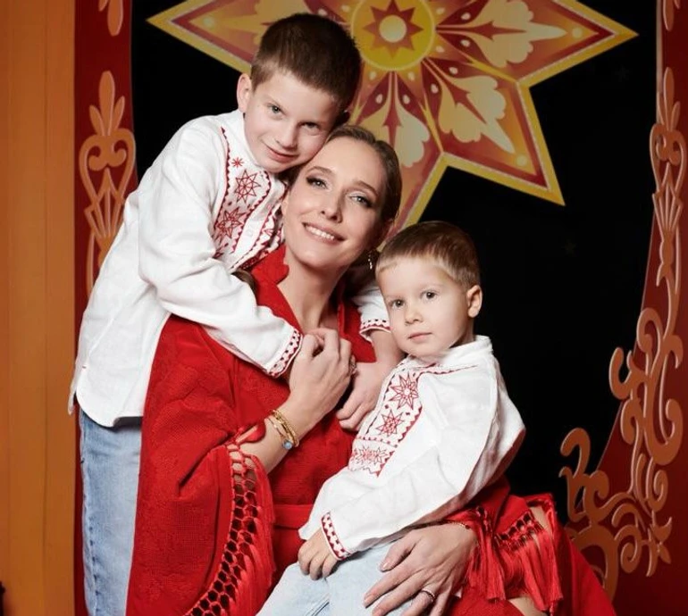 Потрібно весь час тримати руку на пульсі: Осадча про виховання синів і яке покарання застосовує