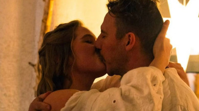 Люблю кохати: наречена Клопотенка помилувалася ним на тлі гір