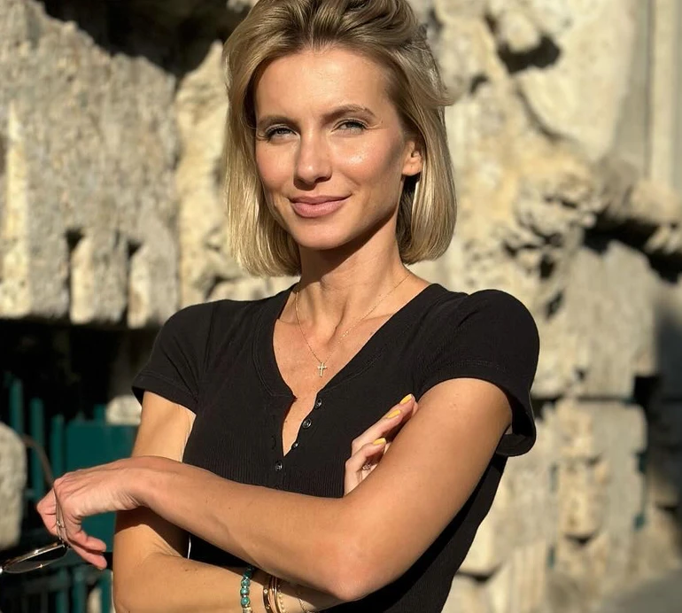 Юрушева з нагоди 36-річчя показалася без мейкапу та в оточенні дітей. ФОТО