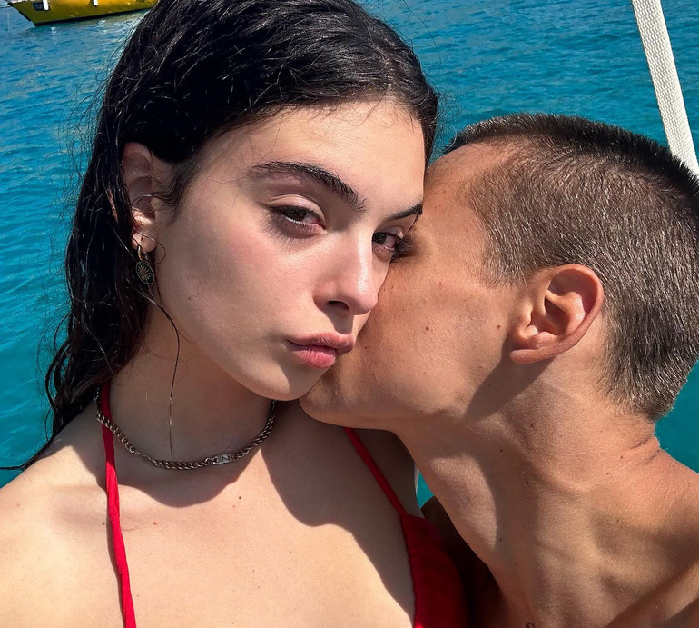 19-річна донька Касселя та Белуччі оголосила про стосунки з італійським актором романтичним ФОТО