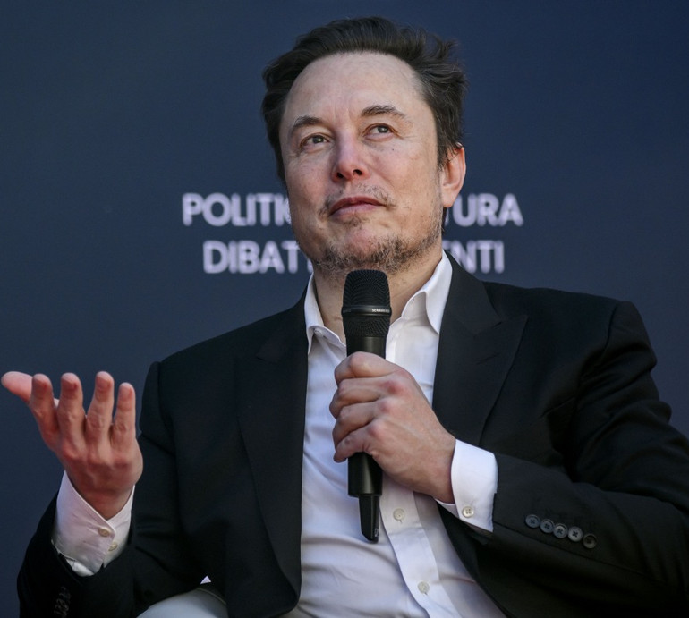 Не знаю, моя це дитина чи ні: Маск озвучив суми, які буцімто платить матері 13-го нащадка