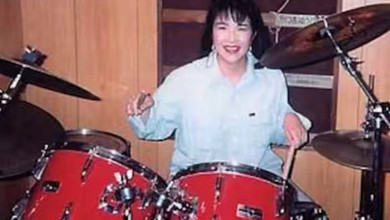 Два шлюби з одним чоловіком та любов до хеві-метал: цікаві факти про першу прем'єр-міністерку Японії