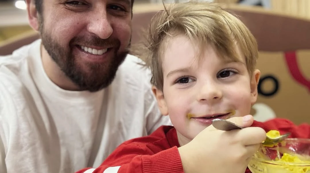 Танчинець на 8-річчя свого пацанчика пригадав їхні смішні миті разом