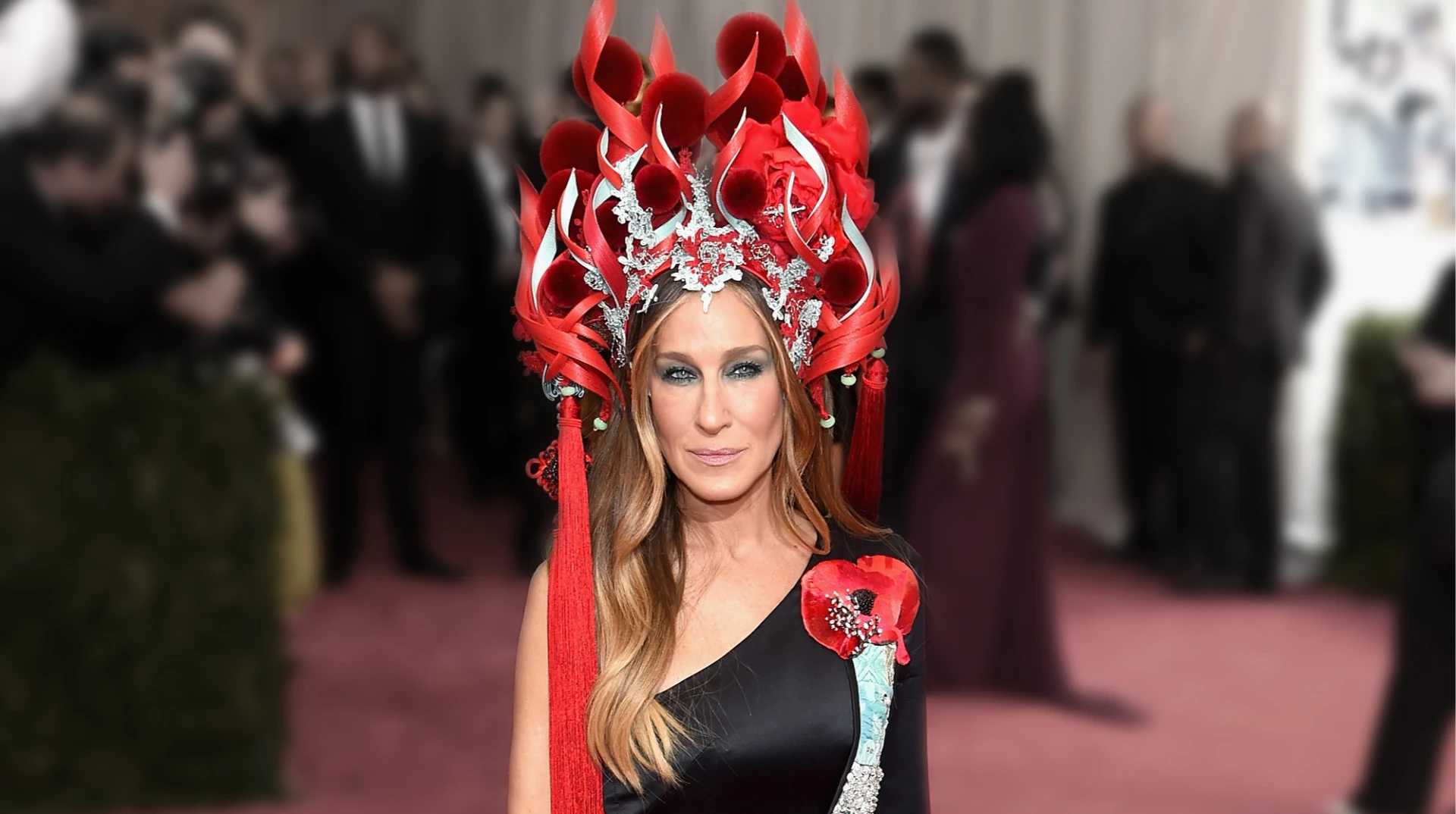 Кіт Джареда Лето, люстра Кеті Перрі і омлет Ріанни: 10 недолугих образів зірок на Met Gala. Фото