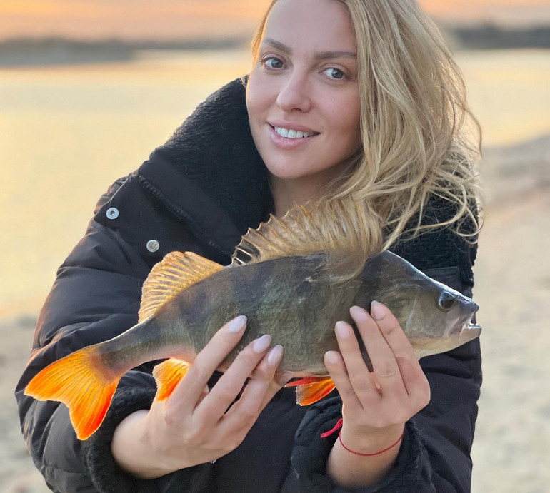 Хворіла майже місяць: Полякова на рибалці розказала, який антистрес впровадила у своє життя