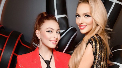 Полякова з донькою в однакових декольтованих луках з відкритим животом поспівали на камеру. ВІДЕО