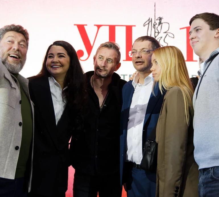 Лідерство в умовах війни: фоторепортаж з церемонії нагородження УП100