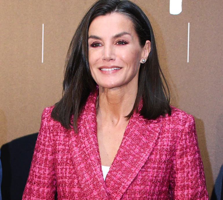 Королева Летісія в яскравому жакеті з мас-маркету сходила на концерт в Мадриді. Фото