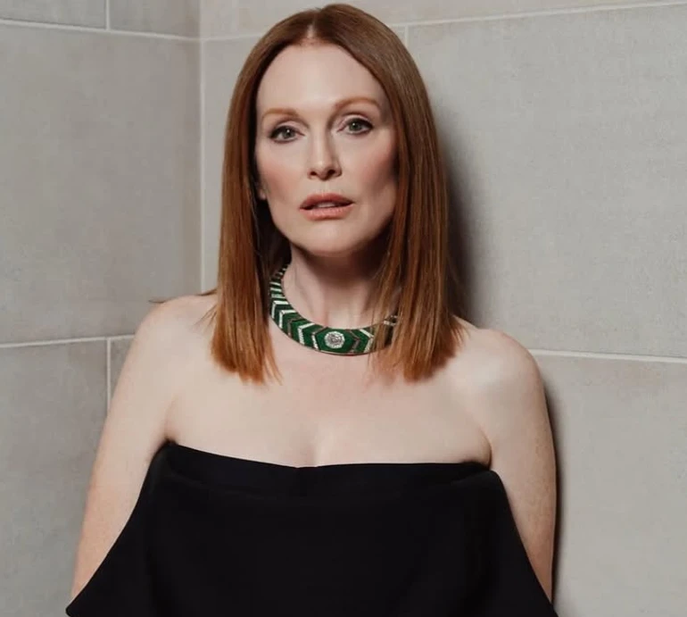 Подарунок моєму життю: Джуліанна Мур усміхненим селфі привітала сина з 28-річчям