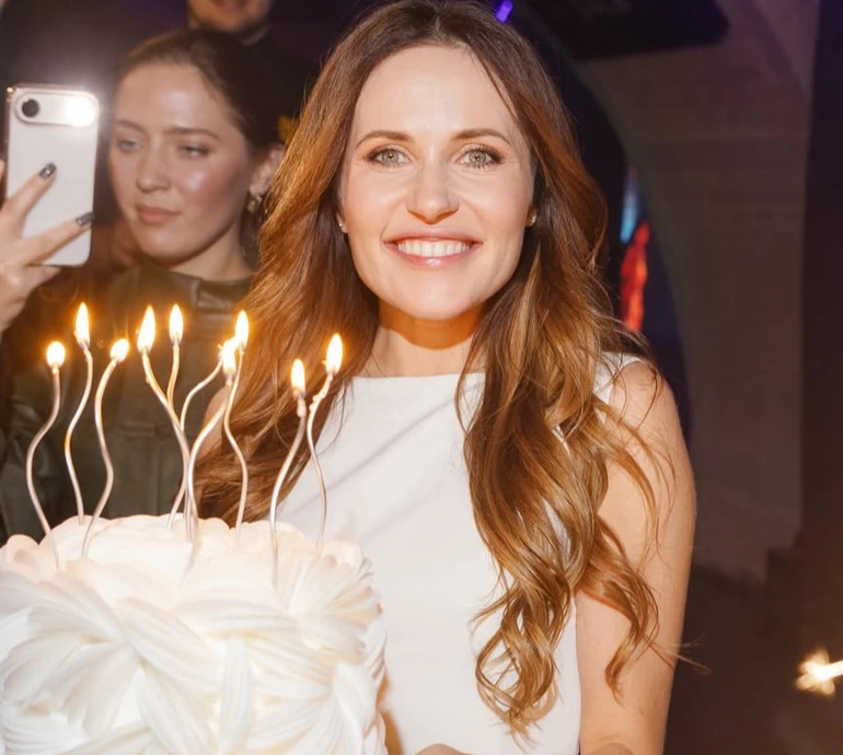 Я завжди поруч: бойфренд Денисенко уперше виклав їхні спільні фото в мережу