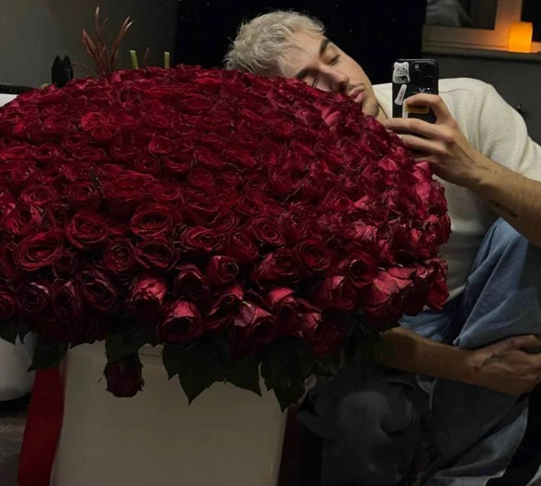 Це про кохання з першого погляду: Melovin розсекретив подробиці своїх заручин із коханим