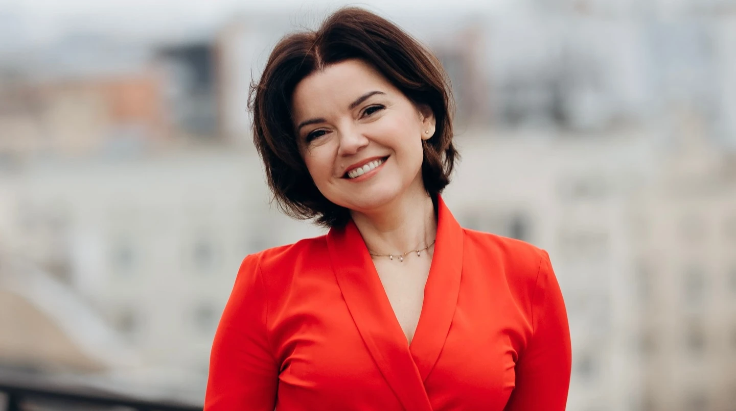 Щасливі миті: Падалко покаталася на лижах із молодшою дочкою. Відео