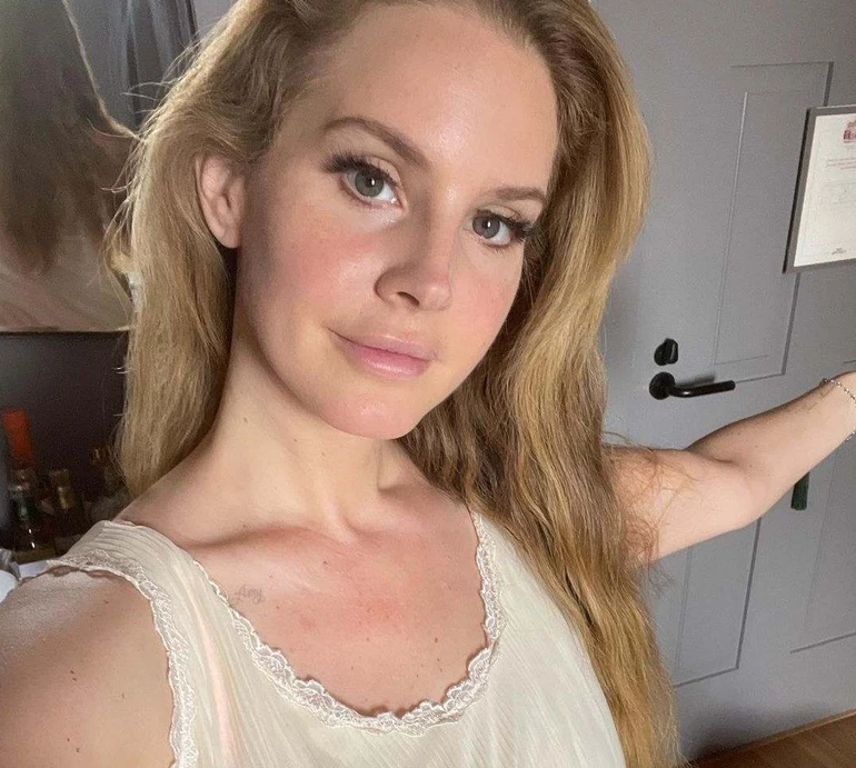 Лана Дель Рей уперше вийшла заміж