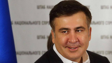 Саакашвілі та мати його доньки показали її в перший день у школі. Фото