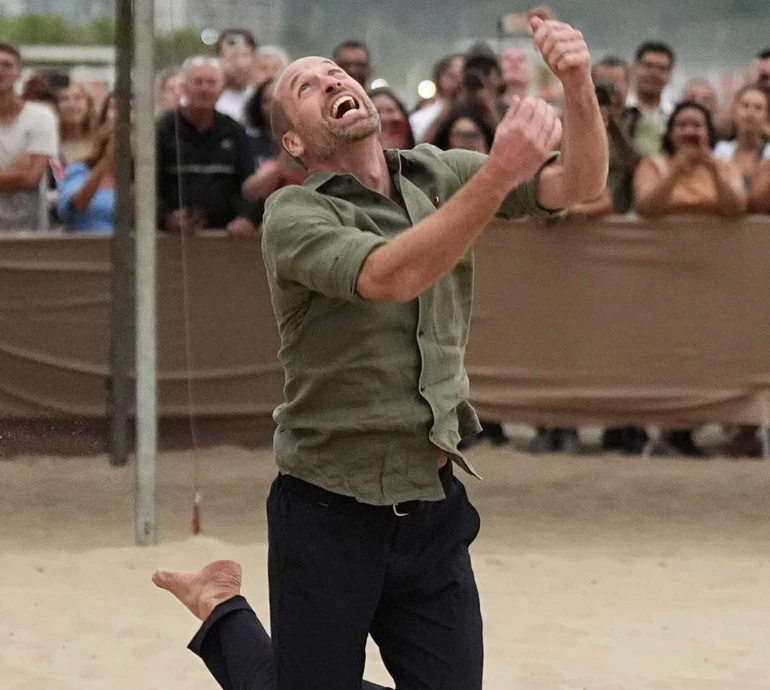 Король пляжного волейболу: як принц Вільям у Ріо-де-Жанейро спортивному азарту піддався. Кумедні фото