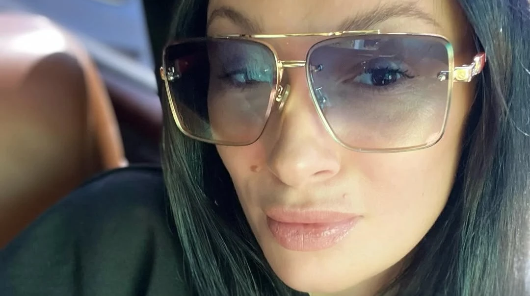 Мій світ: Приходько показалася в обіймах чоловіка та поміркувала про любов