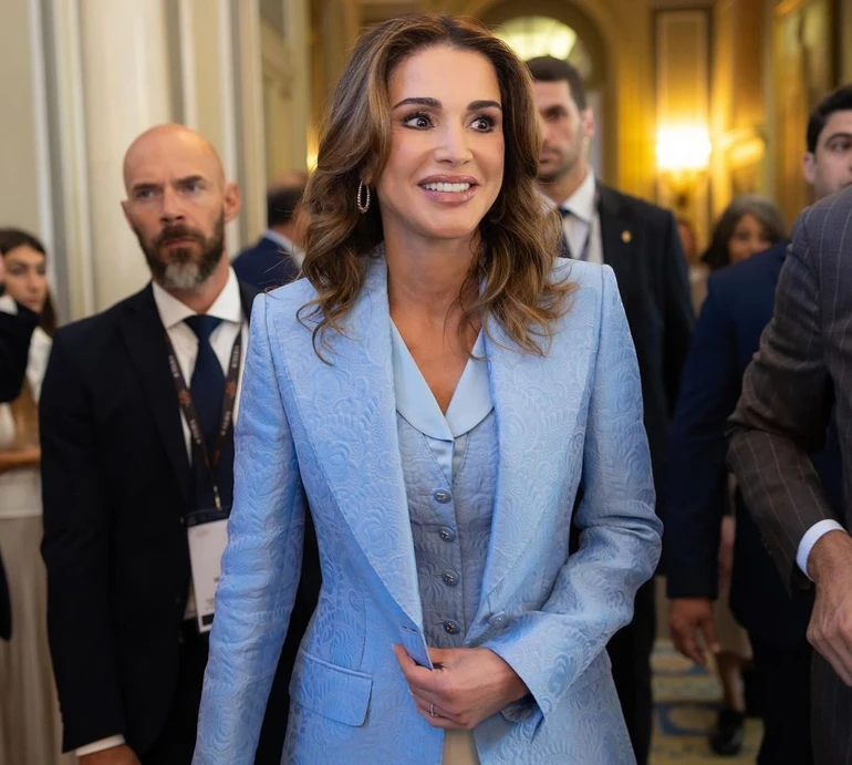 Королева, яка ламає стереотипи: як змінився стиль Ранії від 90-х і до сьогодні. Фото