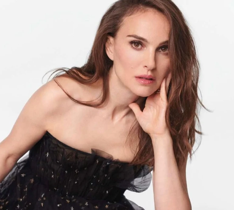 Наталі Портман підловили на побаченні з новим бойфрендом у Парижі. Фото