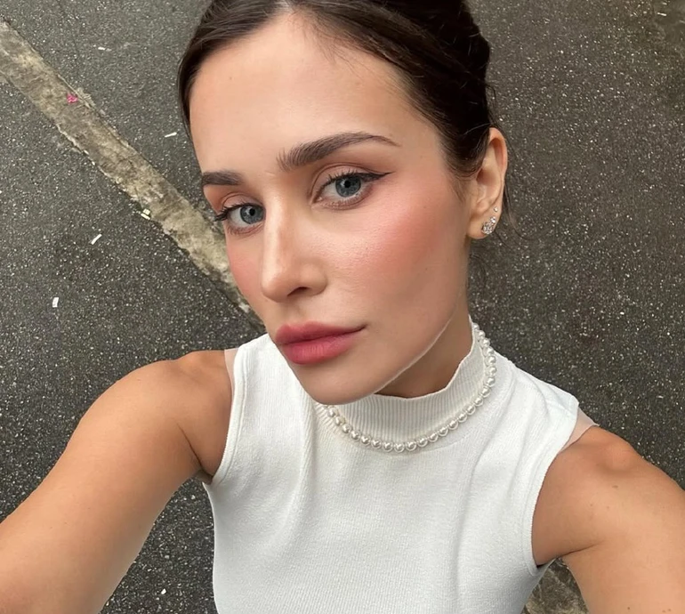 Дочка Філатова у спортлуці вразила схудненням за 5 місяців та показала різницю. Фото