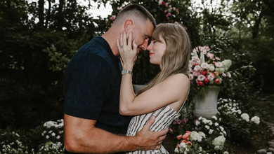 Тейлор Свіфт оголосила про заручини і показала обручку. Фото