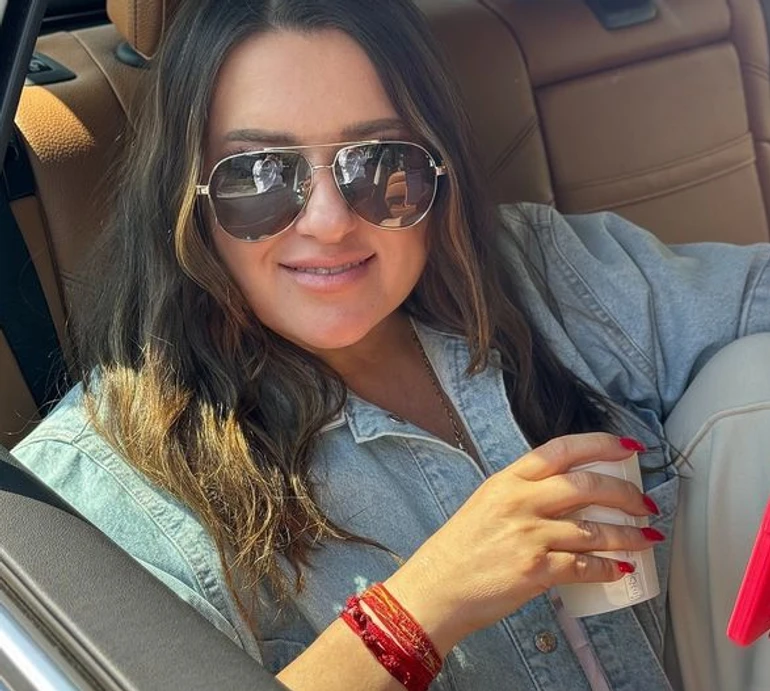 5-6 разів на день: Могилевська у коротеньких шортах показала, що поробляє, коли нема світла