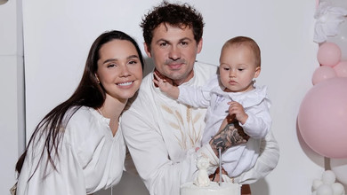 Родина, любов і батьківство: Татарінцева показала літні моменти з Котом та їхньою 1-річною дочкою. Фото