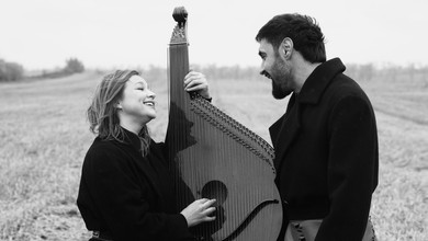 Вірш Франка і звуки бандури: Козловський і Круть зняли щемливий кліп на розмінованому полі