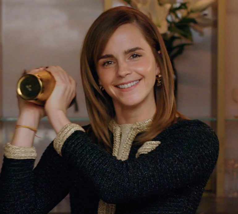 Вибачай, Міучча!: Емма Уотсон туфлею Prada наколола льоду для коктейля. Відео