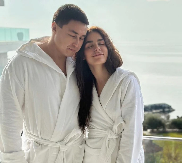 Мій дім там, де ти: Онуфрійчук привітала коханого з річницею шлюбу ніжним ВІДЕО