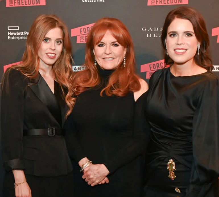 Міді як у Міддлтон і кеди: три королівські онучки та ексневістка вигуляли ошатні луки на гала-концерті