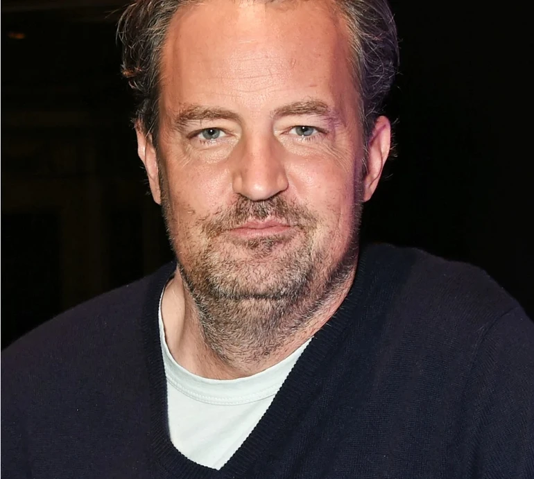 Брехав, що був чистим: друг Меттью Перрі розповів про справжній стан актора в останні тижні життя