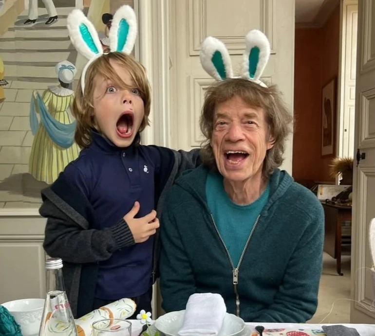 Джаггер у 73, Де Ніро у 79, а Пачіно у…: зірки, які стали батьками далеко за 50