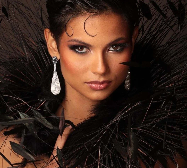 Це більше не конкурс краси: зачіска новообраної Міс Франція спричинила дебати в мережі