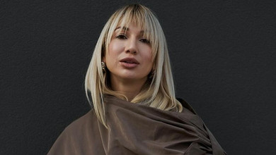 Гаряча мамця: вагітна Пренткович попозувала топлес для сміливих фото