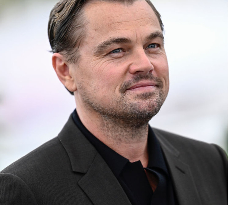 ДіКапріо з 25-річною пасією підловили у паризькому барі. ФОТО