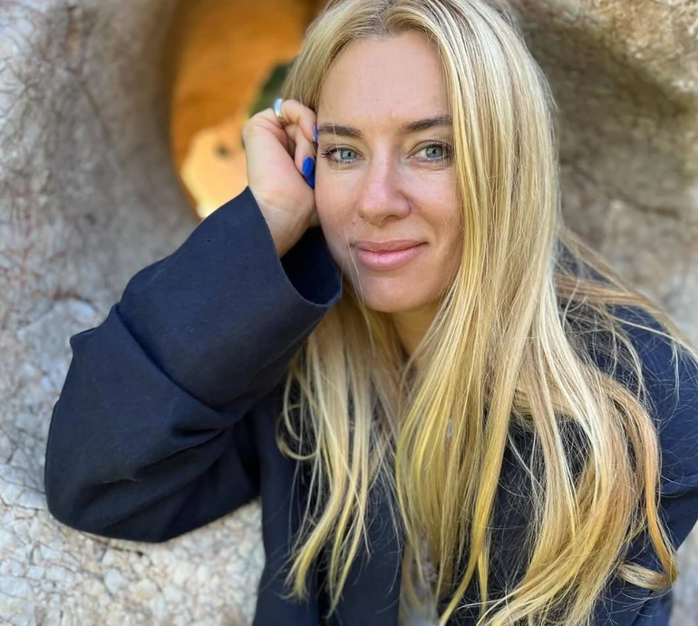 Горбачова з 10-річною донькою Нікітіна в вишиванці погопцювали разом для кумедного відео