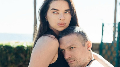 Усик показалася в обіймах чоловіка на чуттєвих ч/б фото