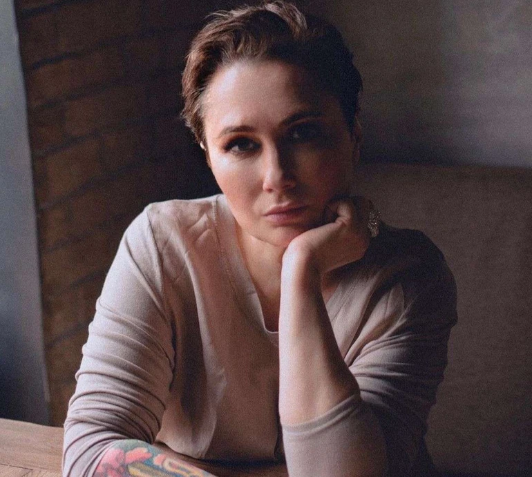 Народилася жінкою - страждай: Мозгова, яка пережила аб'юз, закликала українок звільнятися від стереотипів і вчитися казати ні