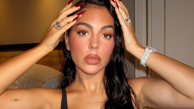 Наречена Роналду у бікіні пробіглася пляжем та замилувала фото з дітьми на відпочинку