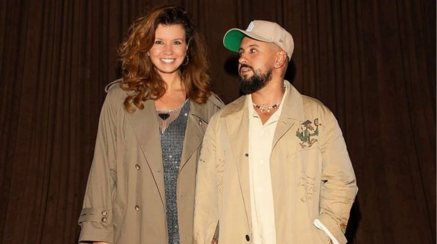 Люблю тебе безмежно: дружина Монатіка палко привітала його з 40-річчям