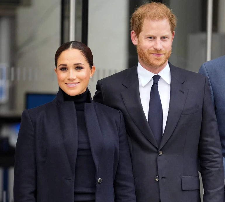 Що скаже палац? Принц Гаррі та Меган Маркл запустили новий вебсайт із акцентом на своїх титулах