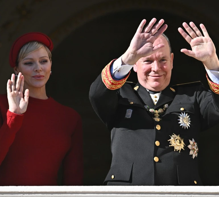 Князь та княгиня Монако відсвяткували агатове весілля