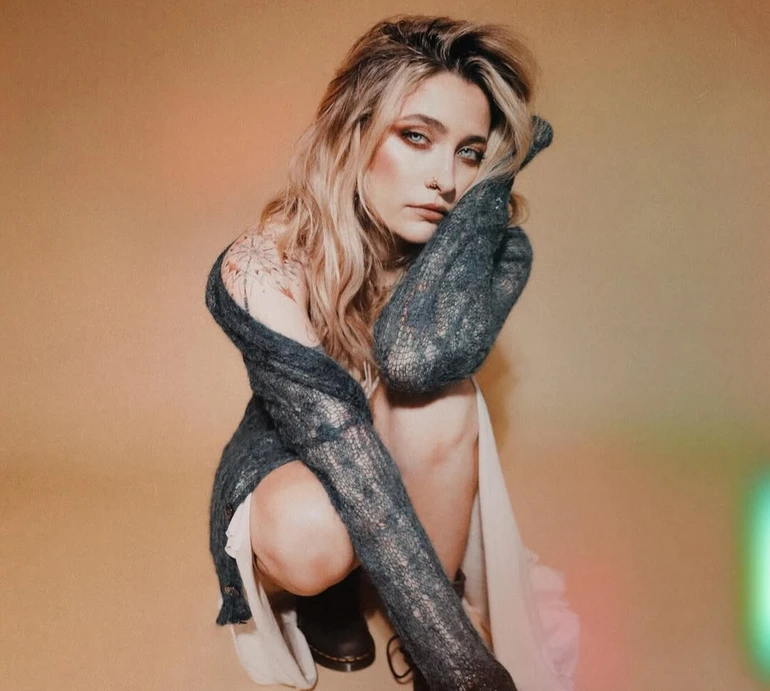 Дітки, не вживайте: донька Майкла Джексона шокувала тим, що сталося з її носом через наркотики. Відео