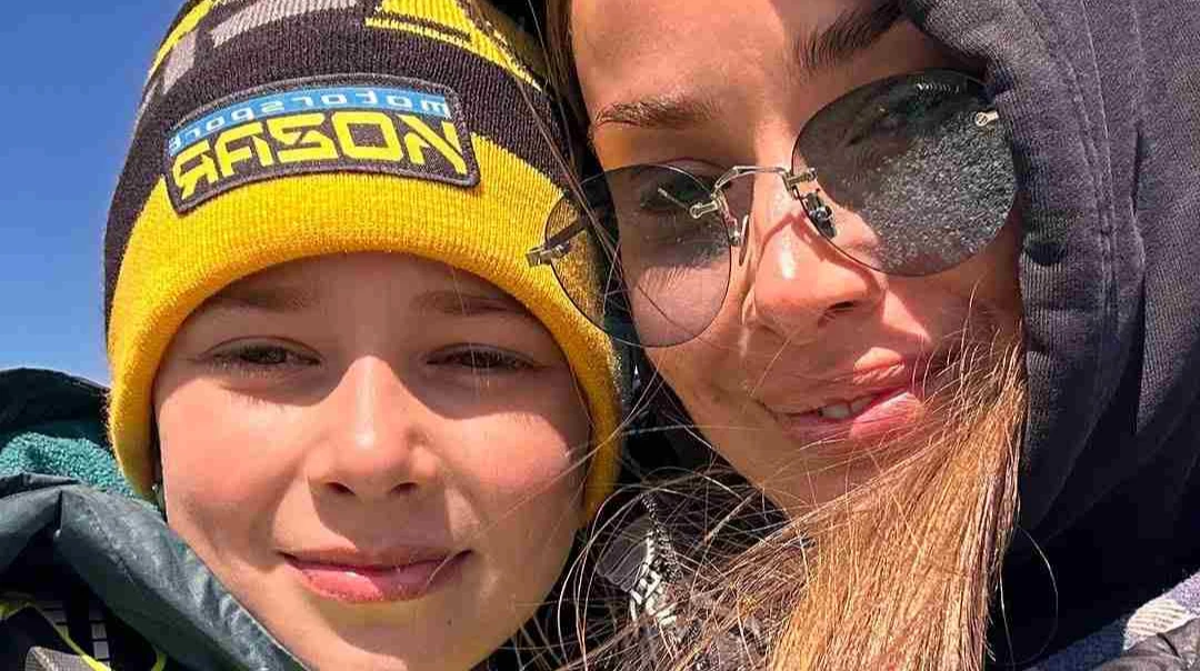 Ти мені місяць сторіс проспорив: Мішина смішно помучила 13-річного сина на камеру