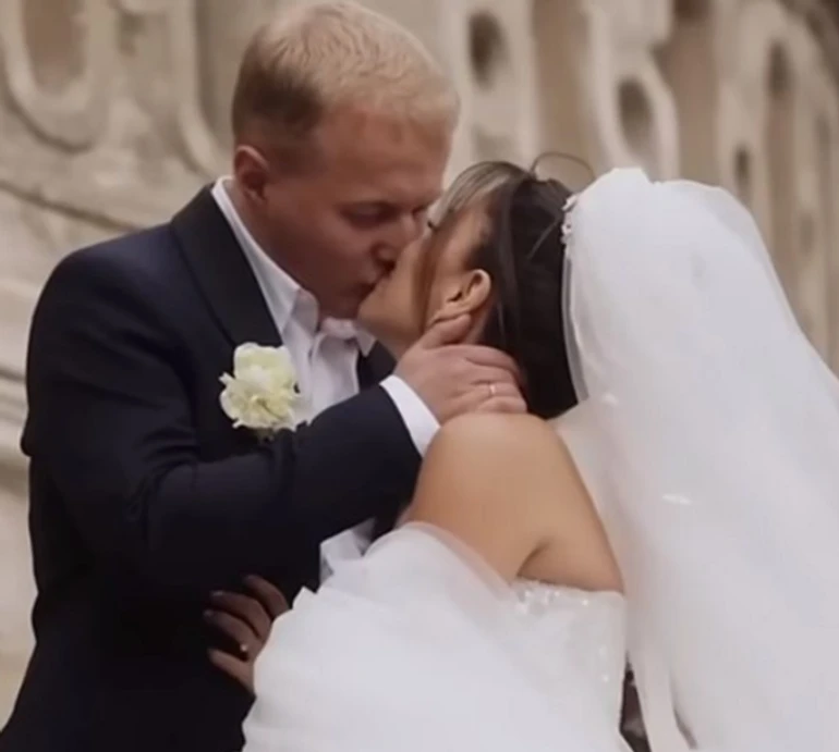 Експрокурор Ільницький та експрацівниця ДБР Москва обурили мережу помпезною весільною гулянкою під час війни. ВІДЕО