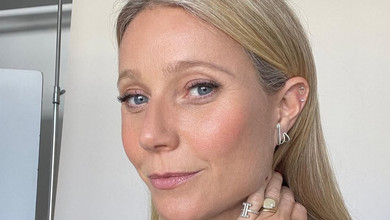 Знову почала їсти хліб, сир і пасту: 52-річна Пелтроу повідомила, що злізла з печерної дієти