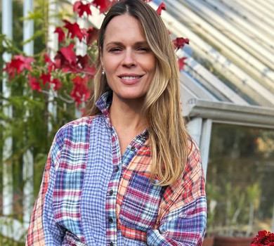 Фреймут у картатій сорочці показала розваги з молодшими дітьми в осінньому Лондоні. Яскраві фото